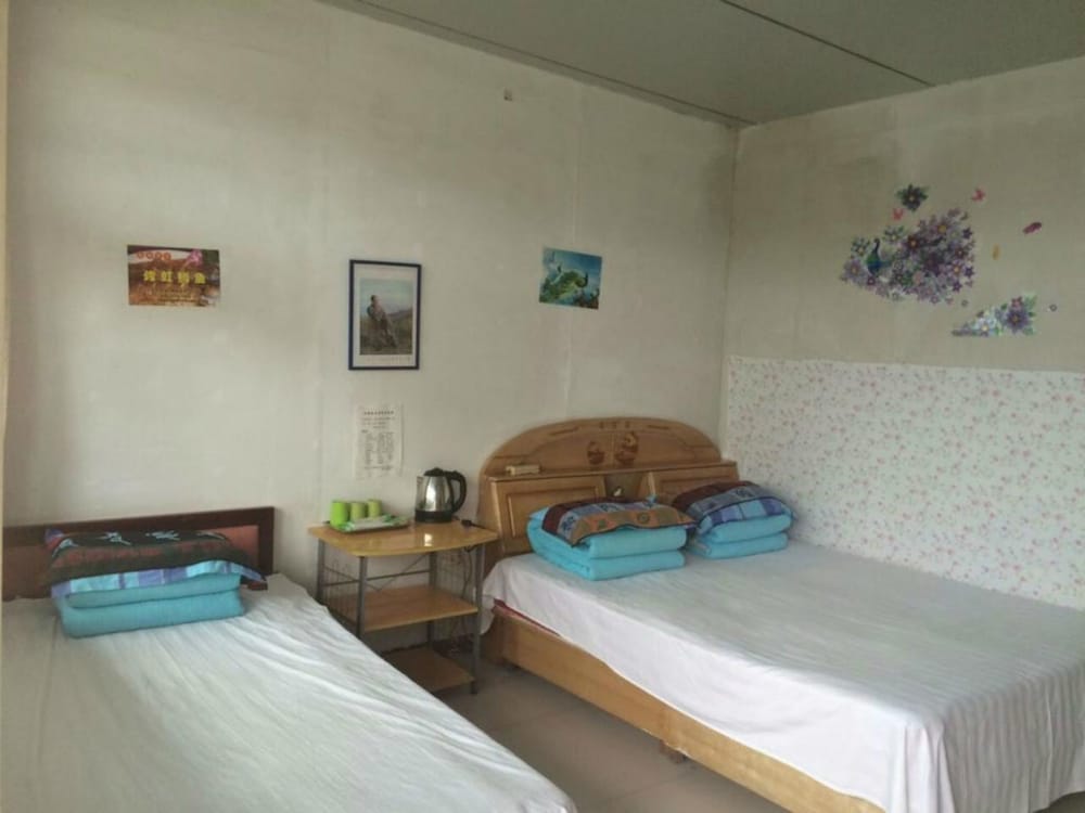 Room For 4 photo 1
