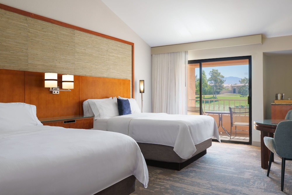 Deluxe Room, 2 Queen Beds, Golf View - Photo 1