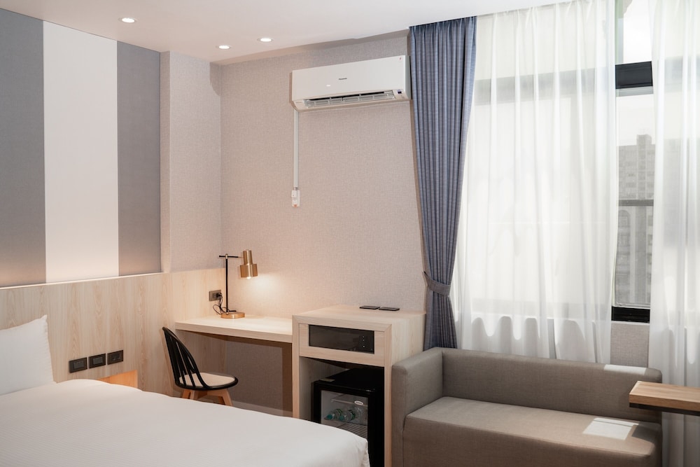 Superior Double Room (2021 renovated) photo 3