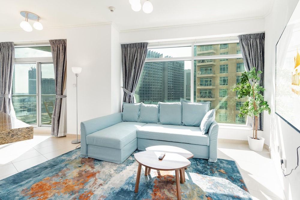 Premium Apartment photo 1
