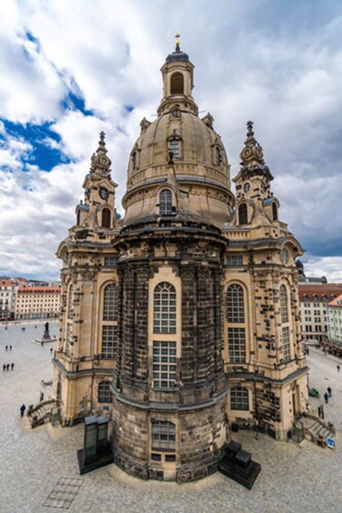 Executive Double Room with View to Frauenkirche - Photo 4
