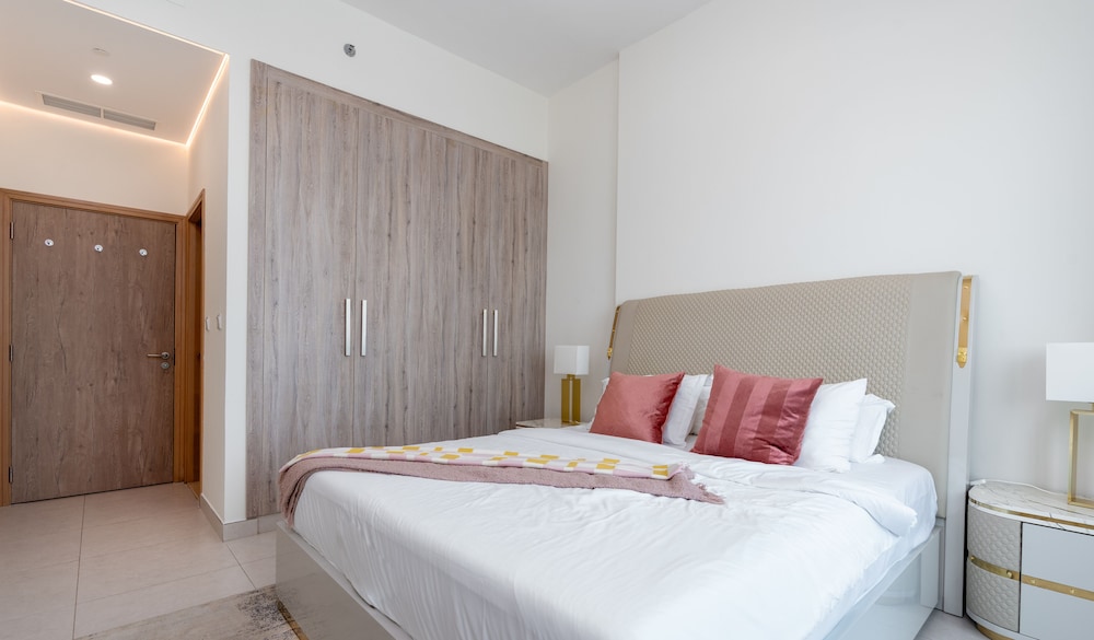 Deluxe Apartment, 1 Bedroom, Canal View photo 1