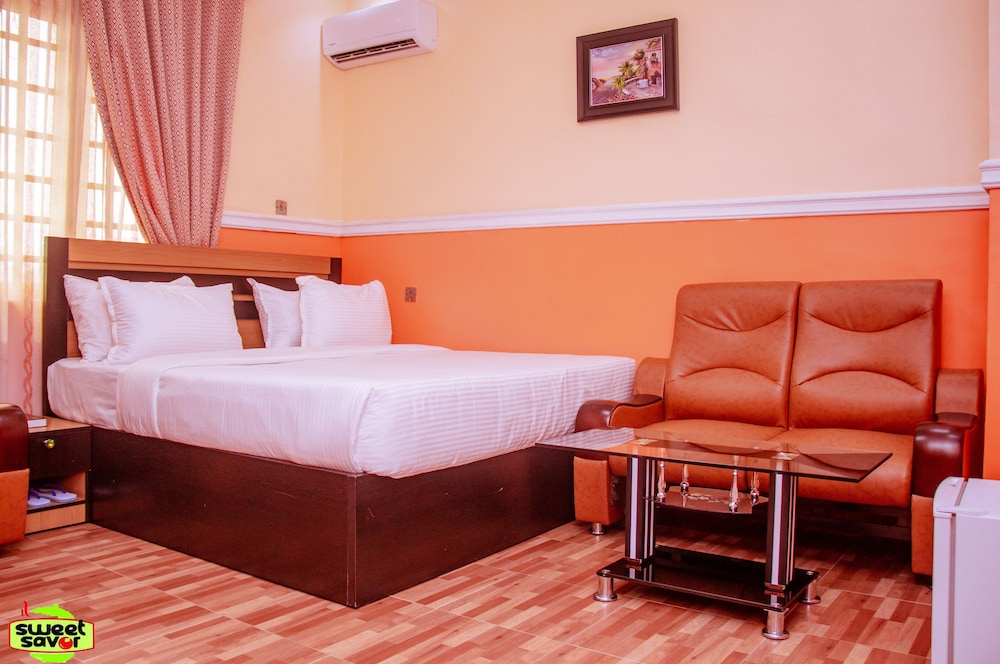 Super Classic Room (2) - Photo 2