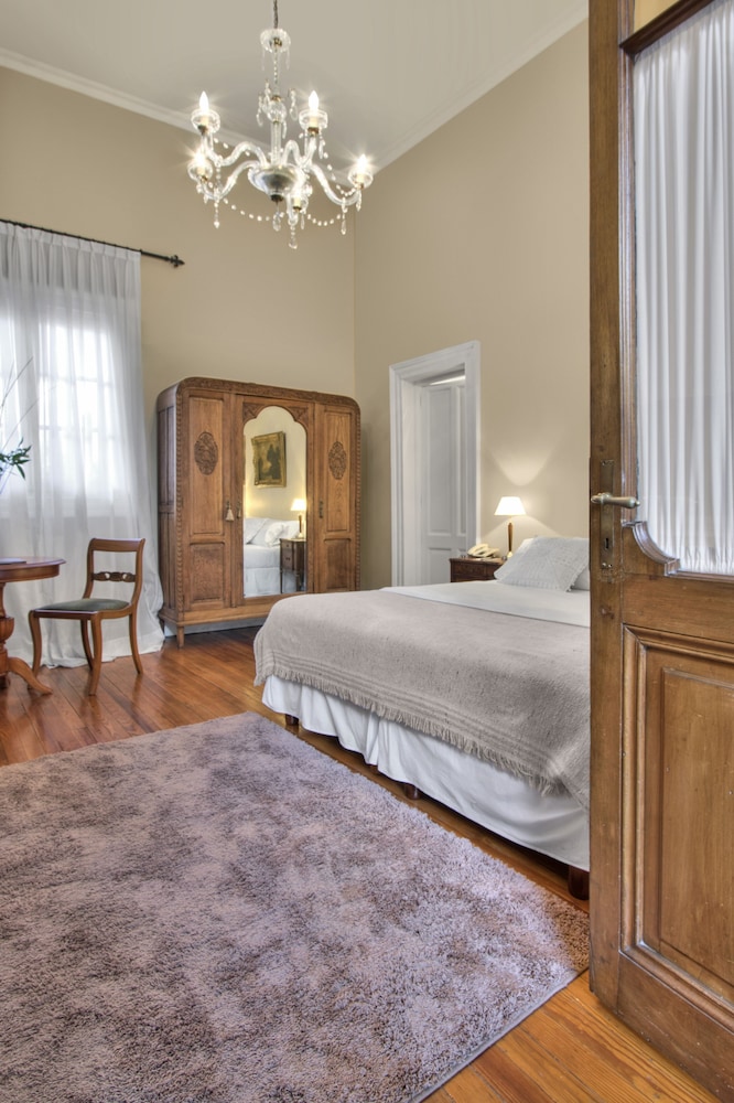 Deluxe Double or Twin Room photo 2