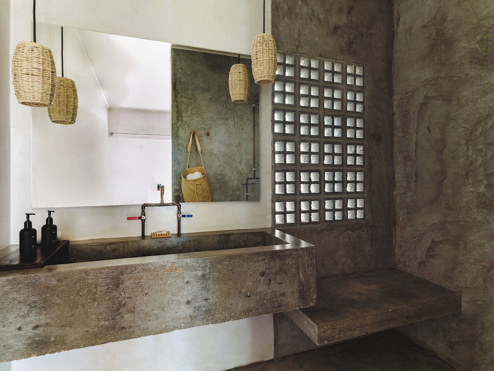 Room (Surfer's Hideout) - Photo 11