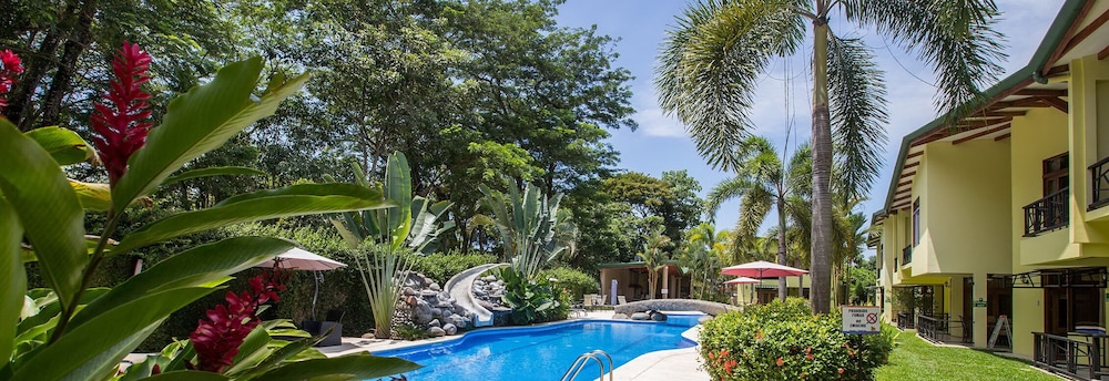 Family Villa, Multiple Beds, Kitchen, Ground Floor photo 2