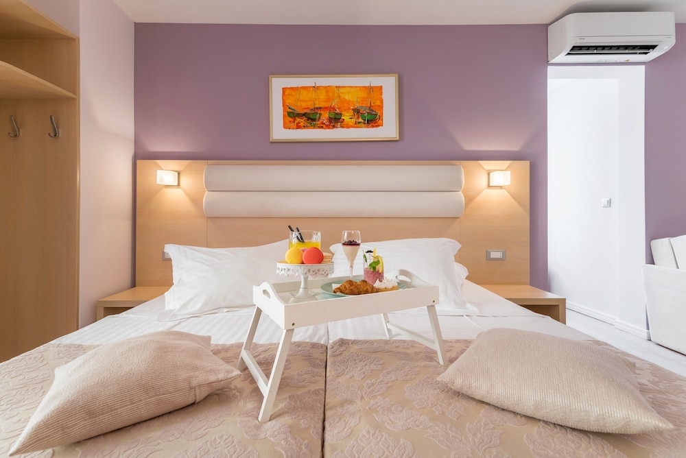 Twin Room, Balcony, Mountain View - Photo 11