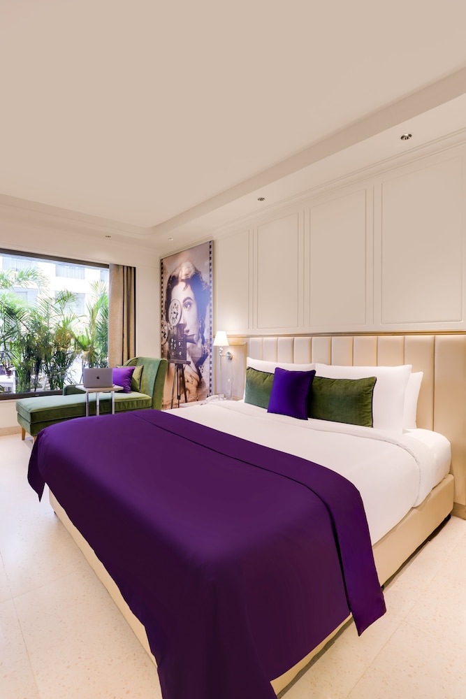 Deluxe Pool View Room - Photo 1