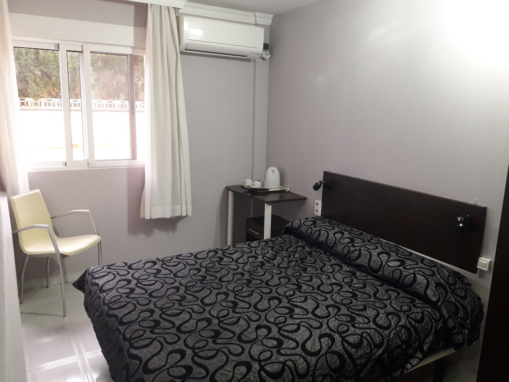 Basic Double Room