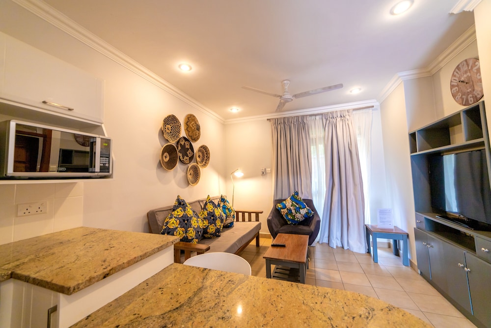 Signature Apartment photo 3