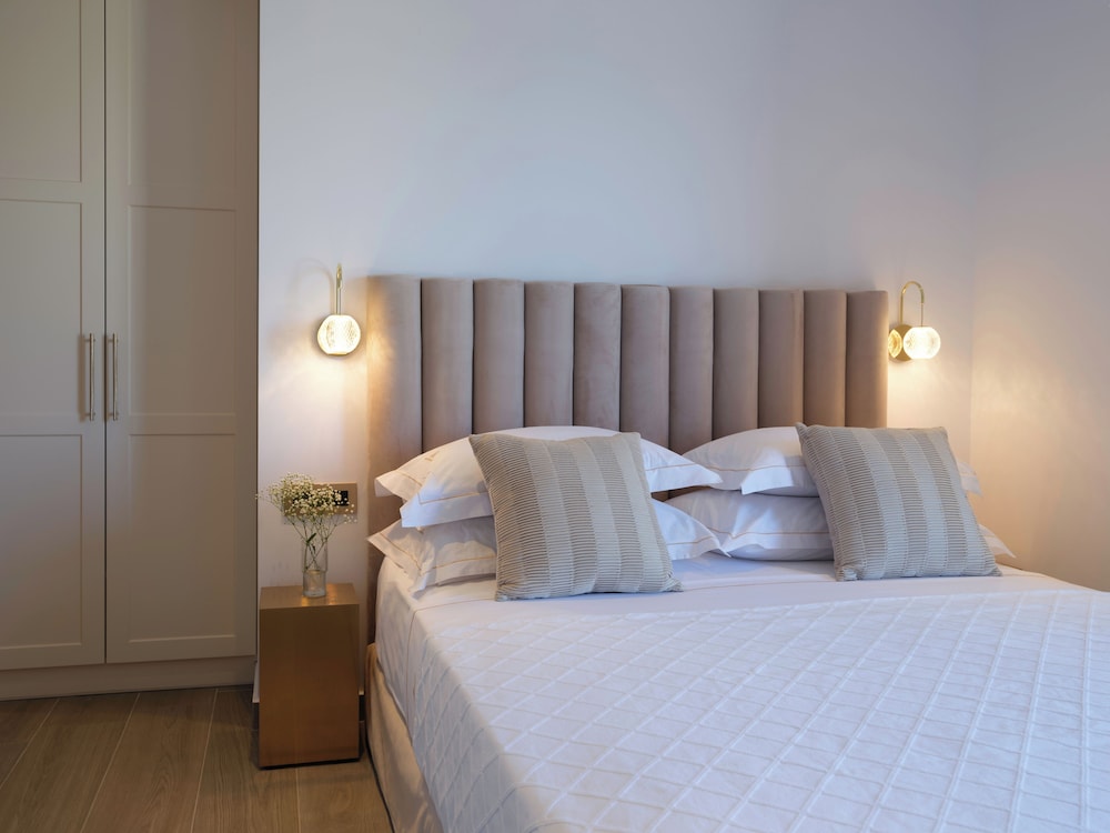 Superior Family Two Bedroom Suite with Sea View