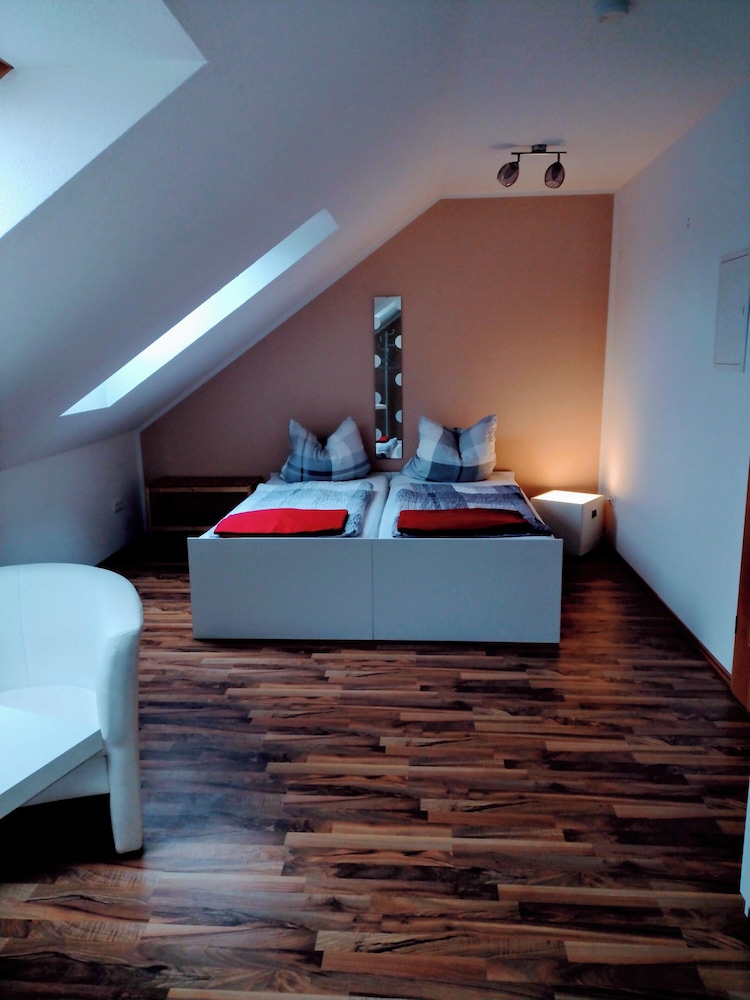 Basic Double Or Twin Room, Non Smoking photo 1