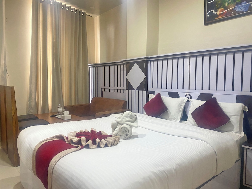 Deluxe Double Room - Photo 8