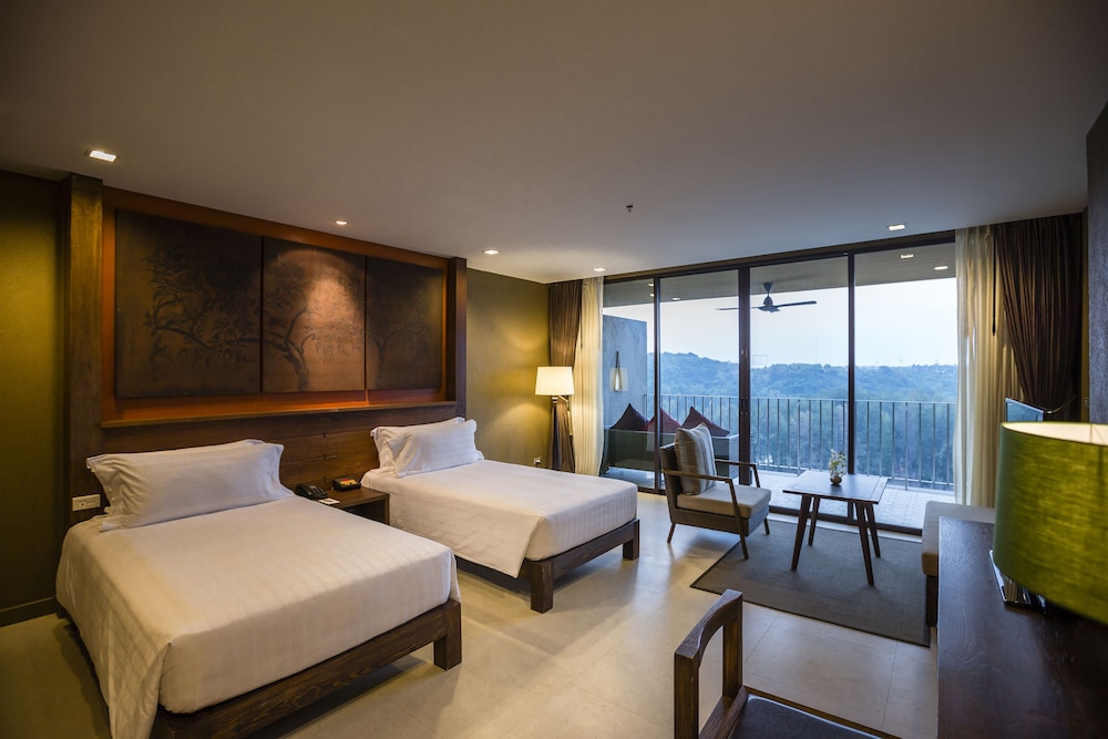 Grand Deluxe Room - Photo 4