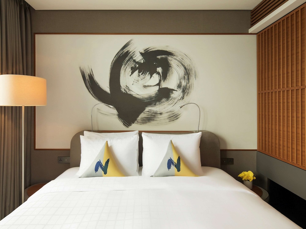 Standard Room, 1 Queen Bed