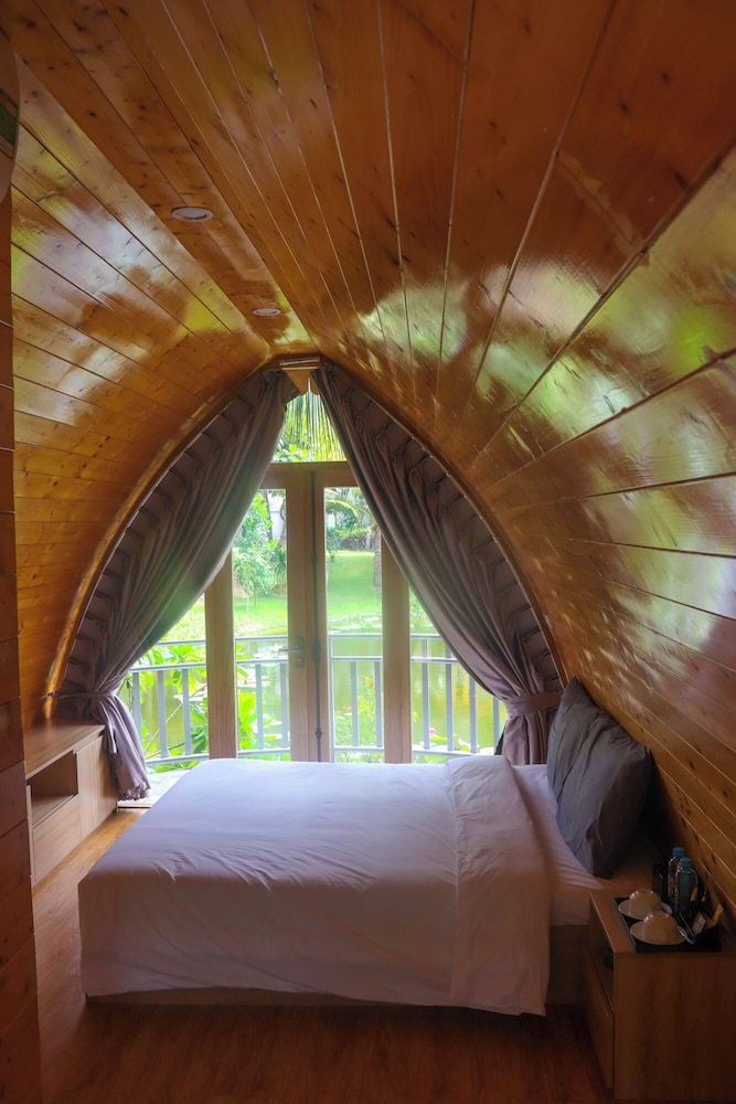 Comfort Bungalow, 1 Double Bed, Balcony, Lake View