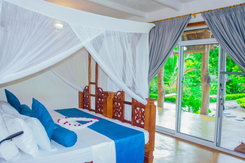 Deluxe Double Or Twin Room photo 2