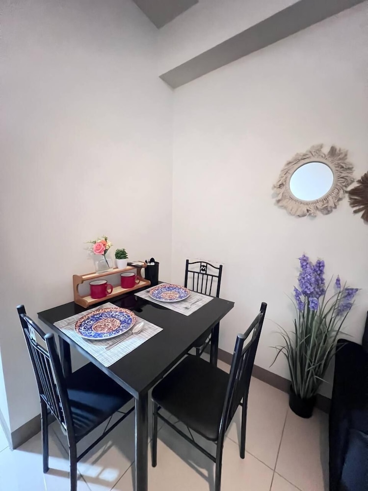 Comfort Condo, 1 Bedroom, Balcony, City View photo 2