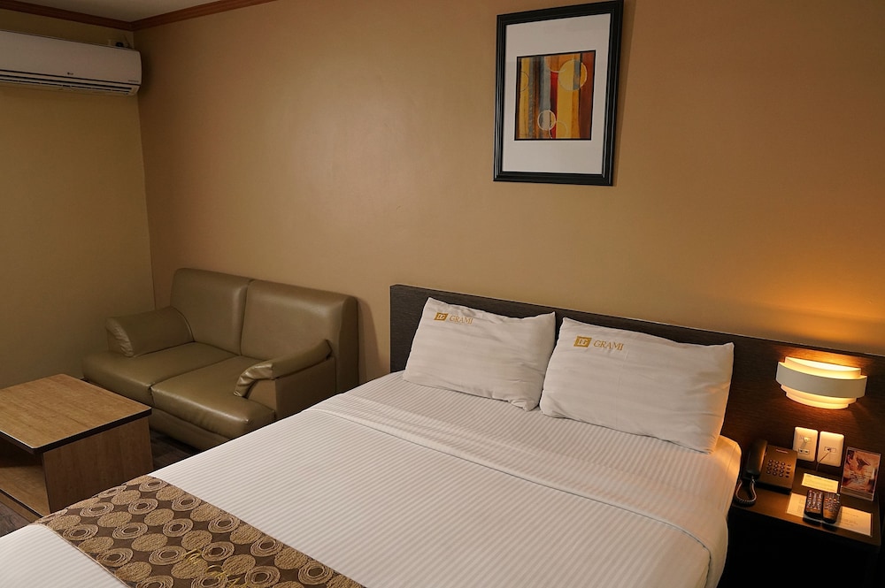 Deluxe Double Room, 1 Queen Bed, Non Smoking - Photo 14