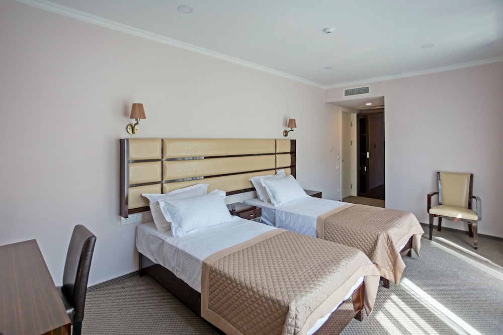 Superior Double or Twin Room, Balcony photo 3