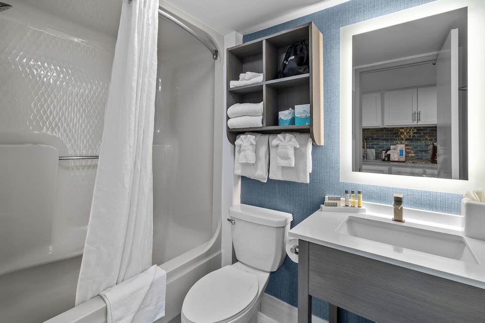 Pinnacle Oceanfront Deluxe King Efficiency - Photo 11
