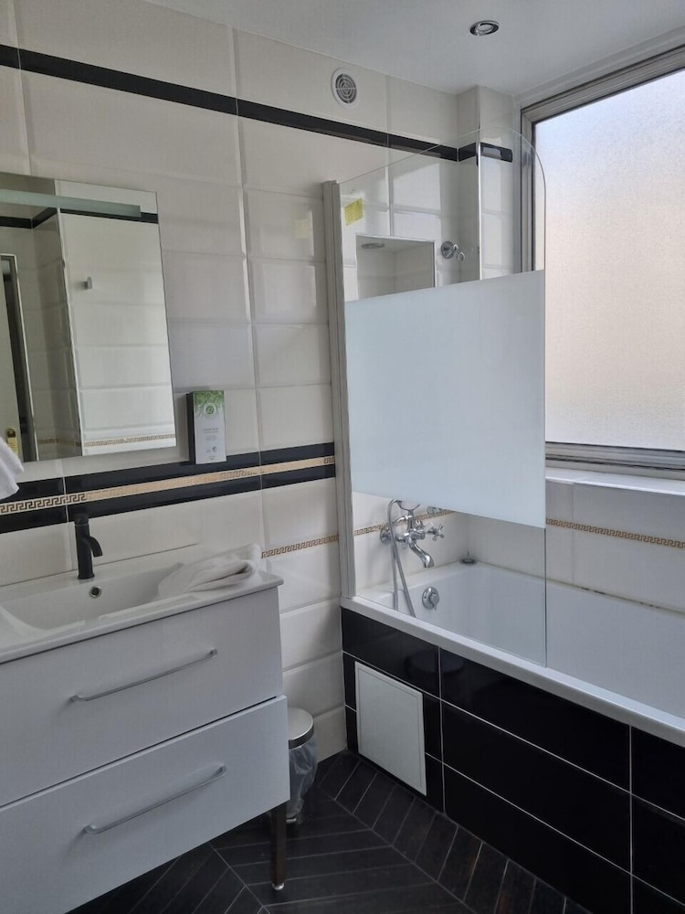 Superior Double Room - Photo 2