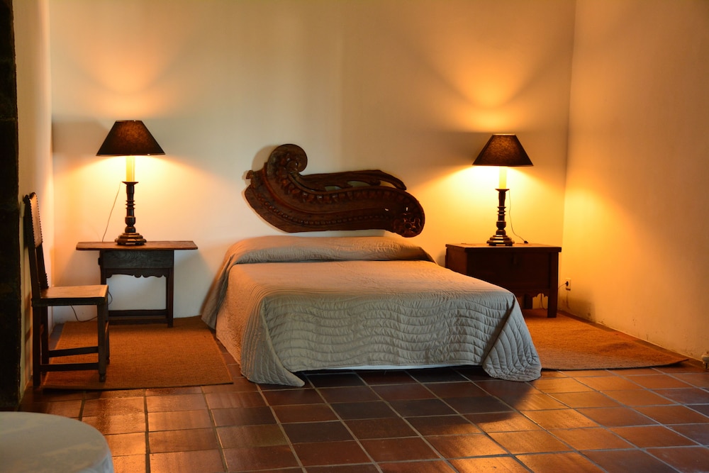 Standard Double or Twin Room photo 3