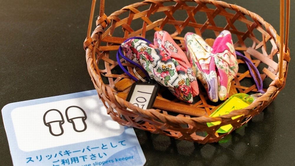 [Mountain Side Luxury] Guaranteed Corner Room on 3rd Floor, Japanese-Modern Twin, Non-Smoking photo 3