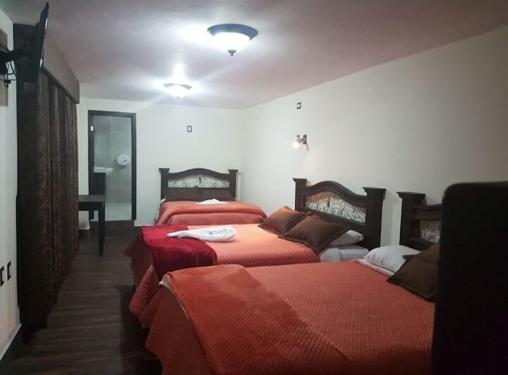 Triple Room, Multiple Beds photo 2
