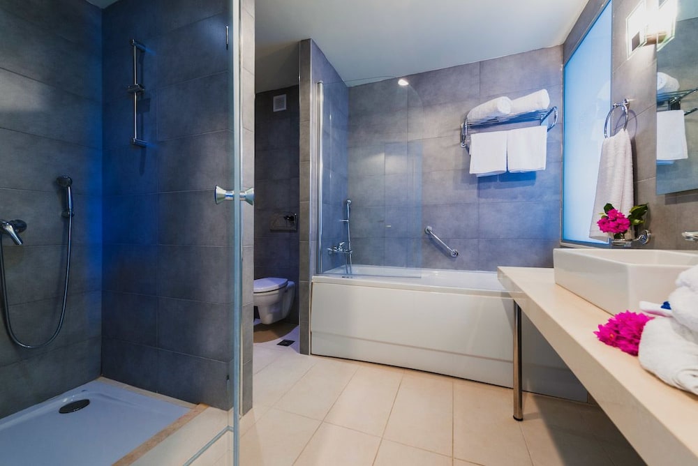 Suite, Sea View photo 3