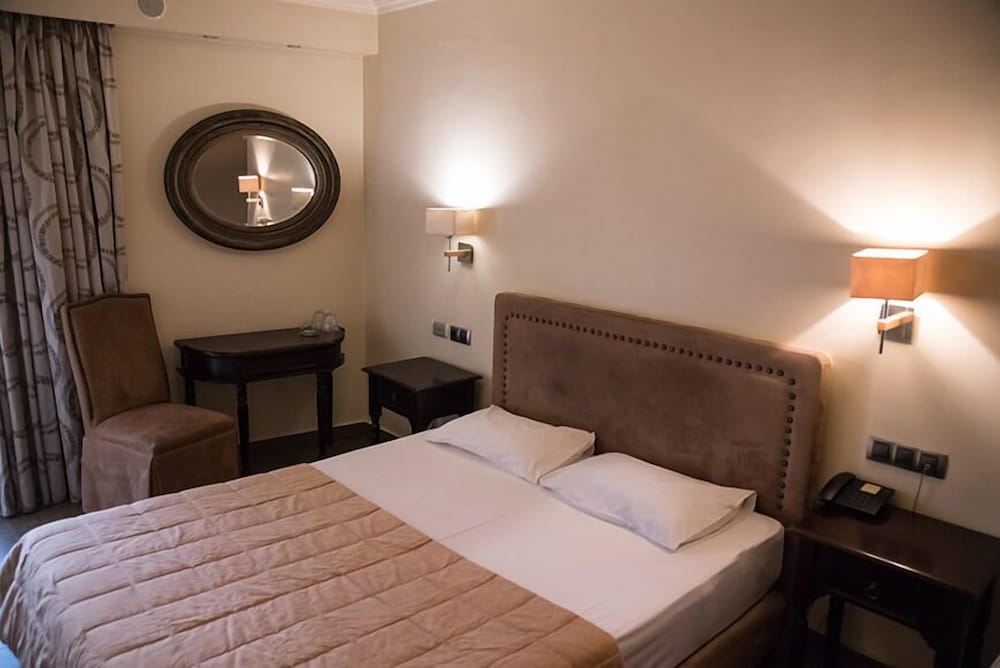 Double Room, Multiple Beds photo 2