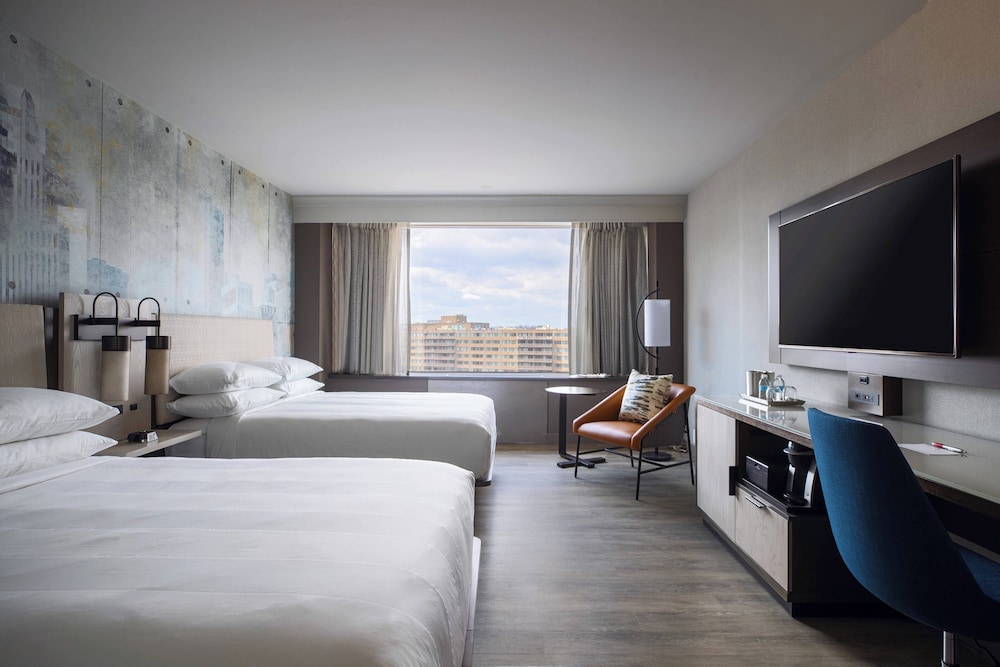 Room, 2 Queen Beds (Hearing Accessible) - Photo 1