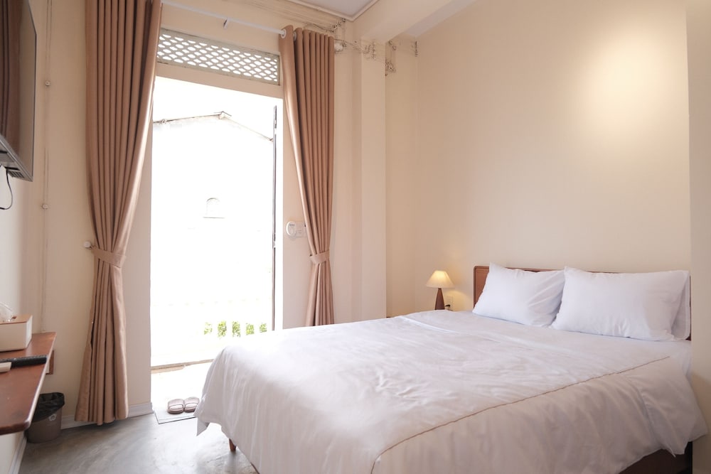 Basic Double Room, Balcony, Garden View photo 1