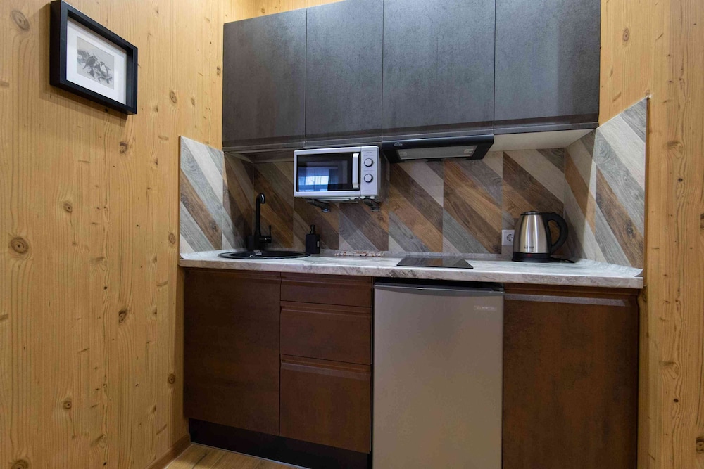 Apartment photo 2