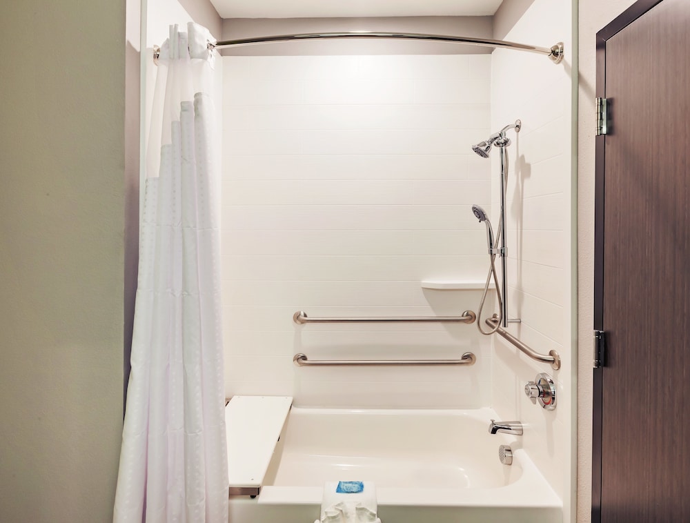 Suite, 2 Twin Beds, Accessible (Communication) photo 2