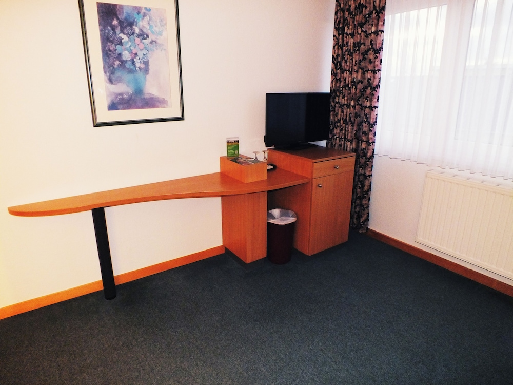 Comfort Studio, Hill View