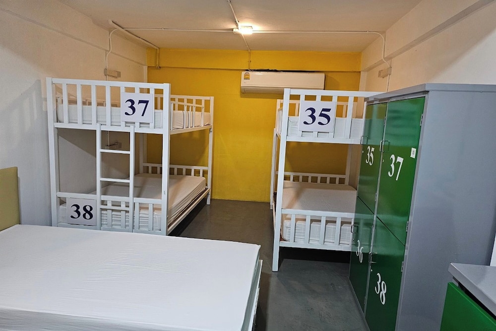Standard Shared Dormitory, Men only photo 3