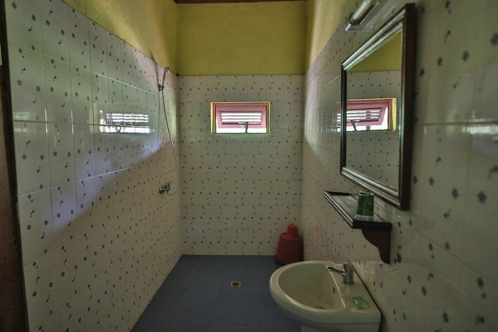 Superior Quadruple Room, Multiple Beds, Non Smoking, Garden View photo 2