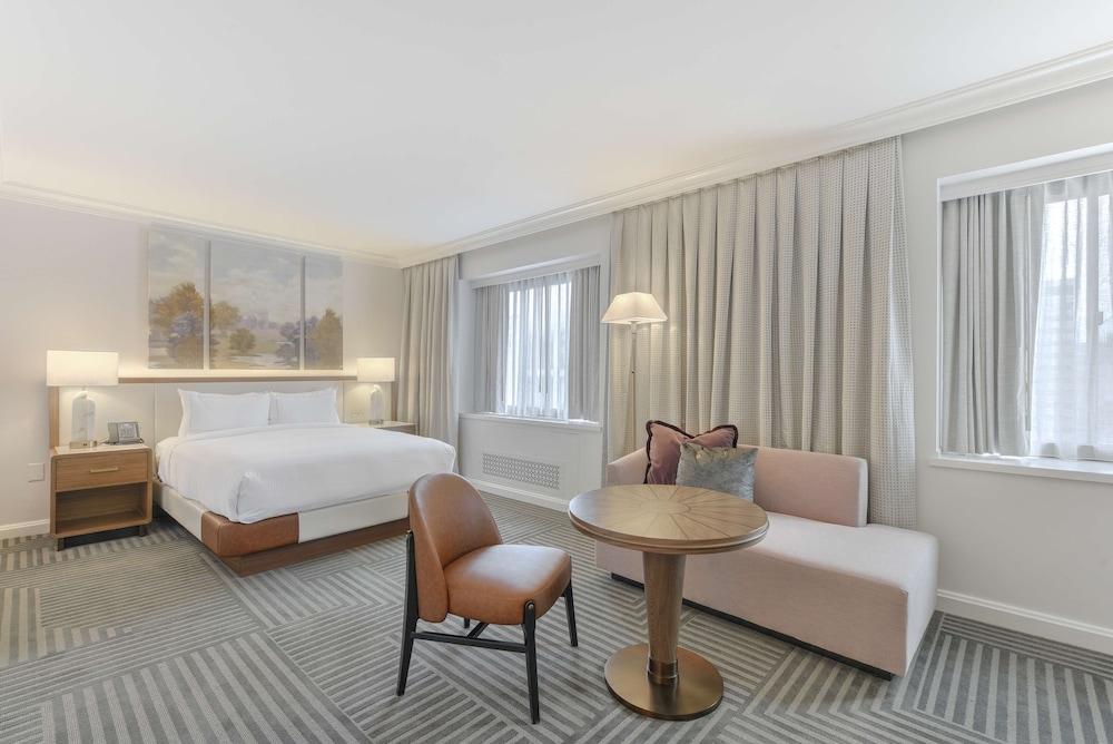 Room, 1 Queen Bed, Accessible (Hearing) - Photo 4