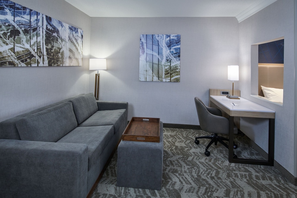 Suite, 2 Double Beds (Hearing Accessible) photo 3
