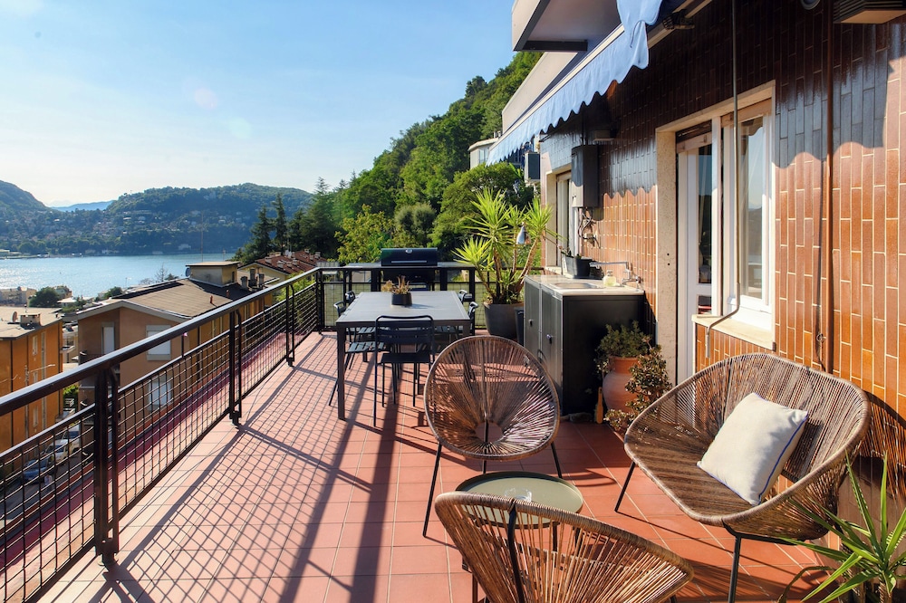 Deluxe Apartment, Lake View