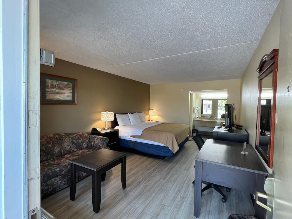 Standard Room, 2 Double Beds, Smoking photo 1