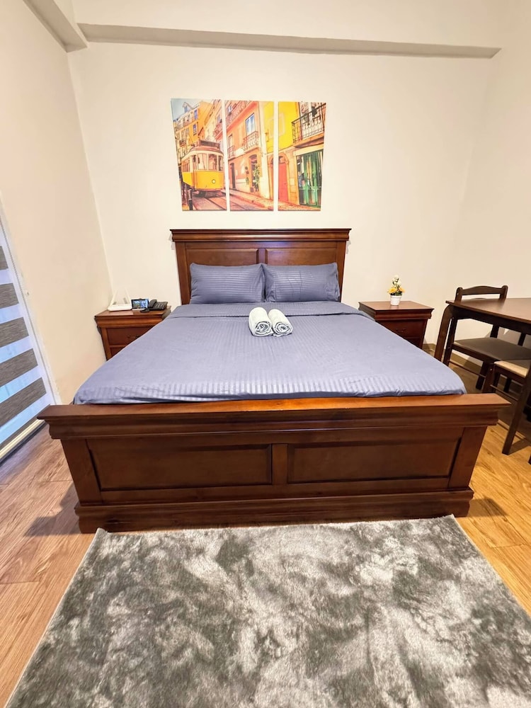 Exclusive Condo photo 1