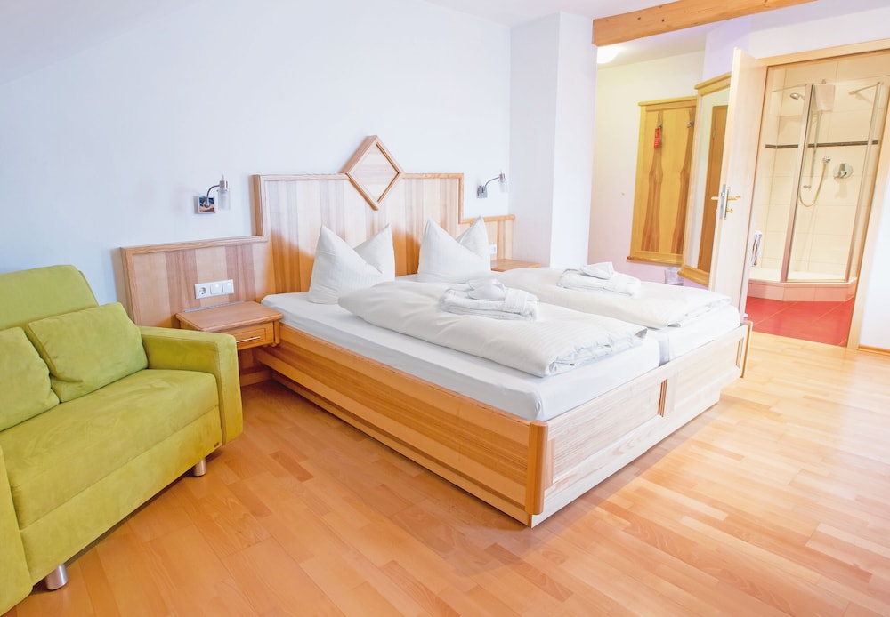 Grand Double Room photo 2
