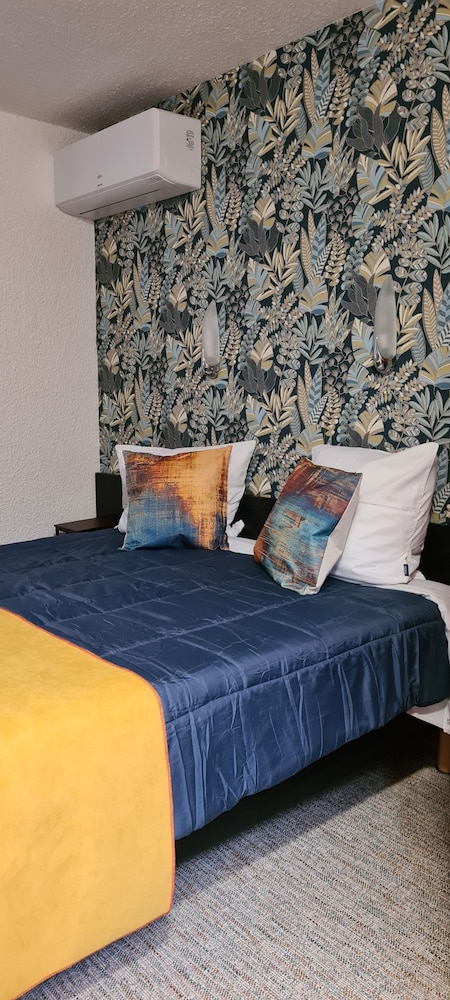 Classic Double Room - Photo 16