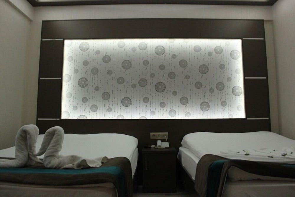 Double or Twin Room photo 2