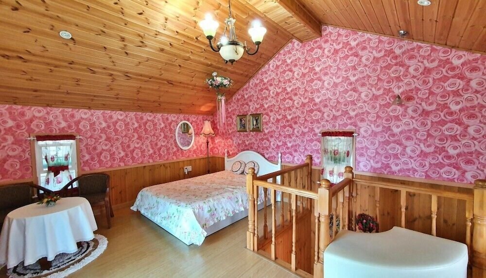 Room (Jasmin) - Photo 1