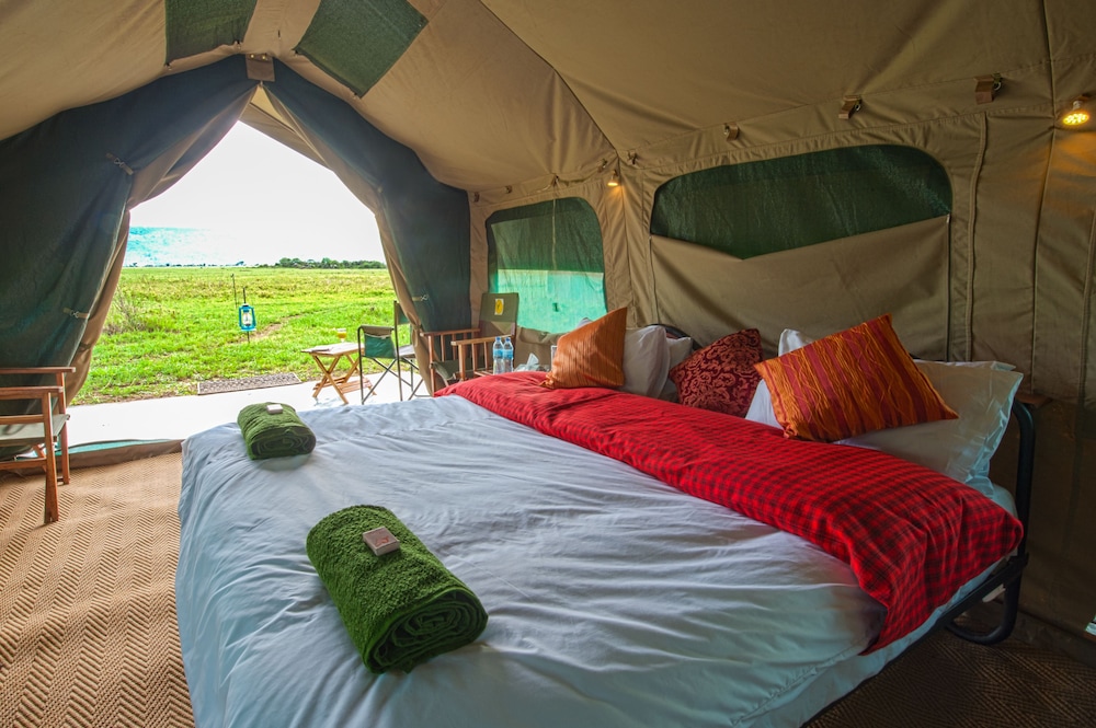 Exclusive Tent photo 2