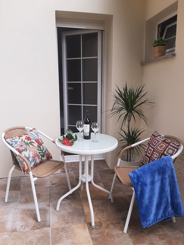 Double Room, 1 Double Bed, Balcony photo 3