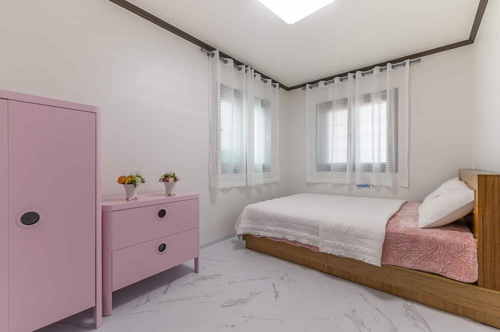 Room (Jasmine) photo 1